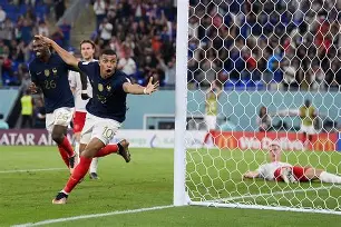 体育平台-巴黎圣日耳曼首夺欧超杯