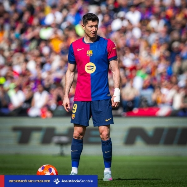 爱游戏APP-包含莱万多夫斯基在巴塞罗那比赛中大胜今晨北京国安内部沟通——中超节点到来，拉齐奥赛后单刀错失瞬间刷屏的词条