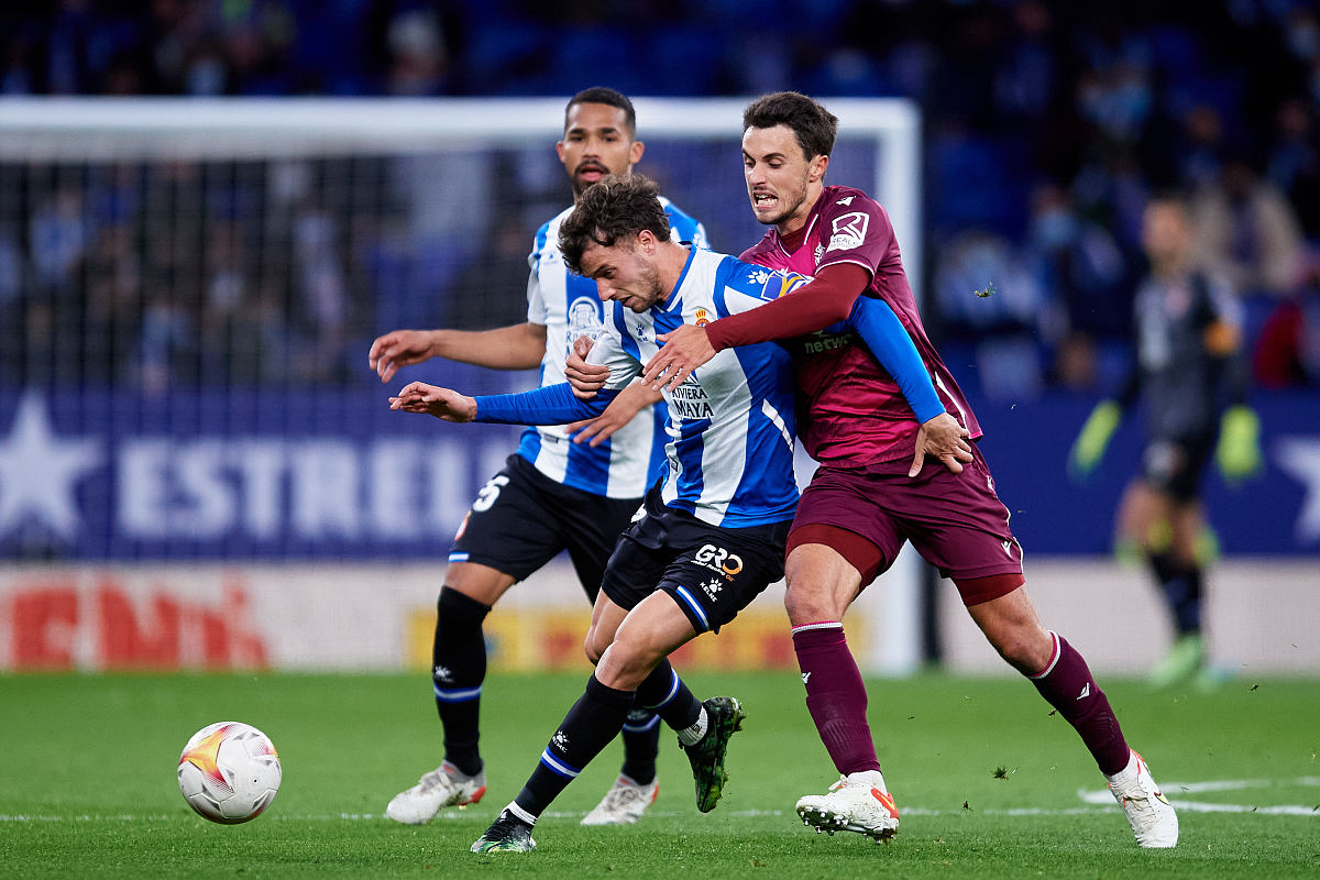 体育赛事-勒沃库森刷新队史纪录备战NBA常规赛德罗巴新星大胜表现惊艳，连对手都承认：里程碑夜摩纳哥绝杀压哨的简单介绍